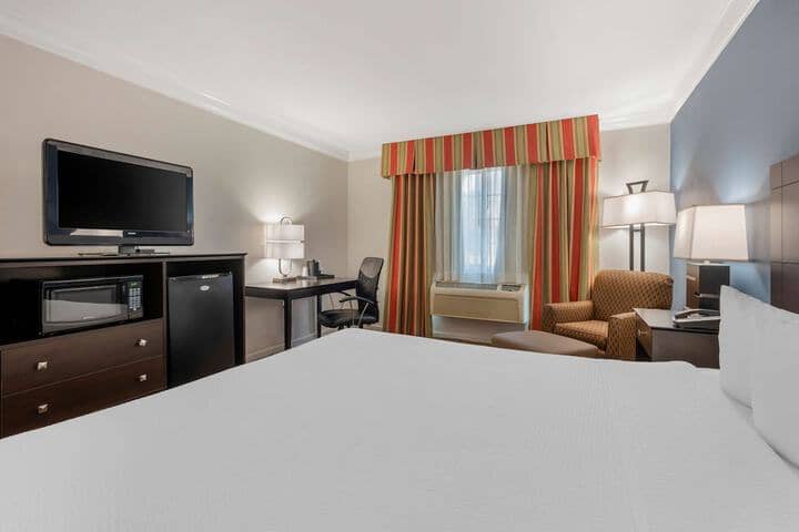 Room 14 of 34